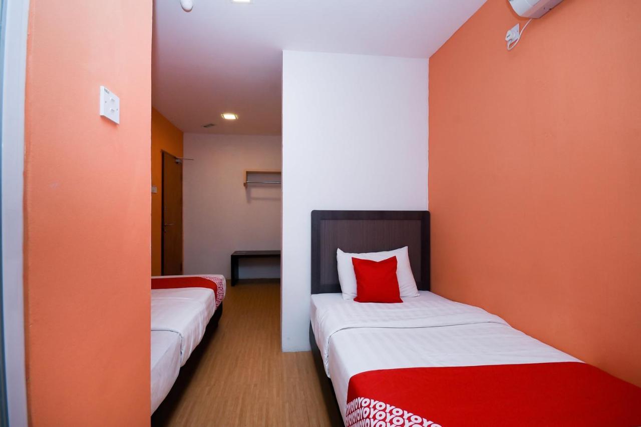 Oyo 1111 Harmony Stay Miri Bagian luar foto