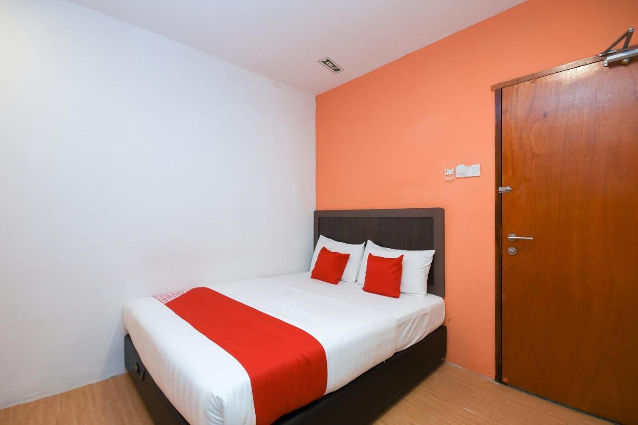 Oyo 1111 Harmony Stay Miri Bagian luar foto