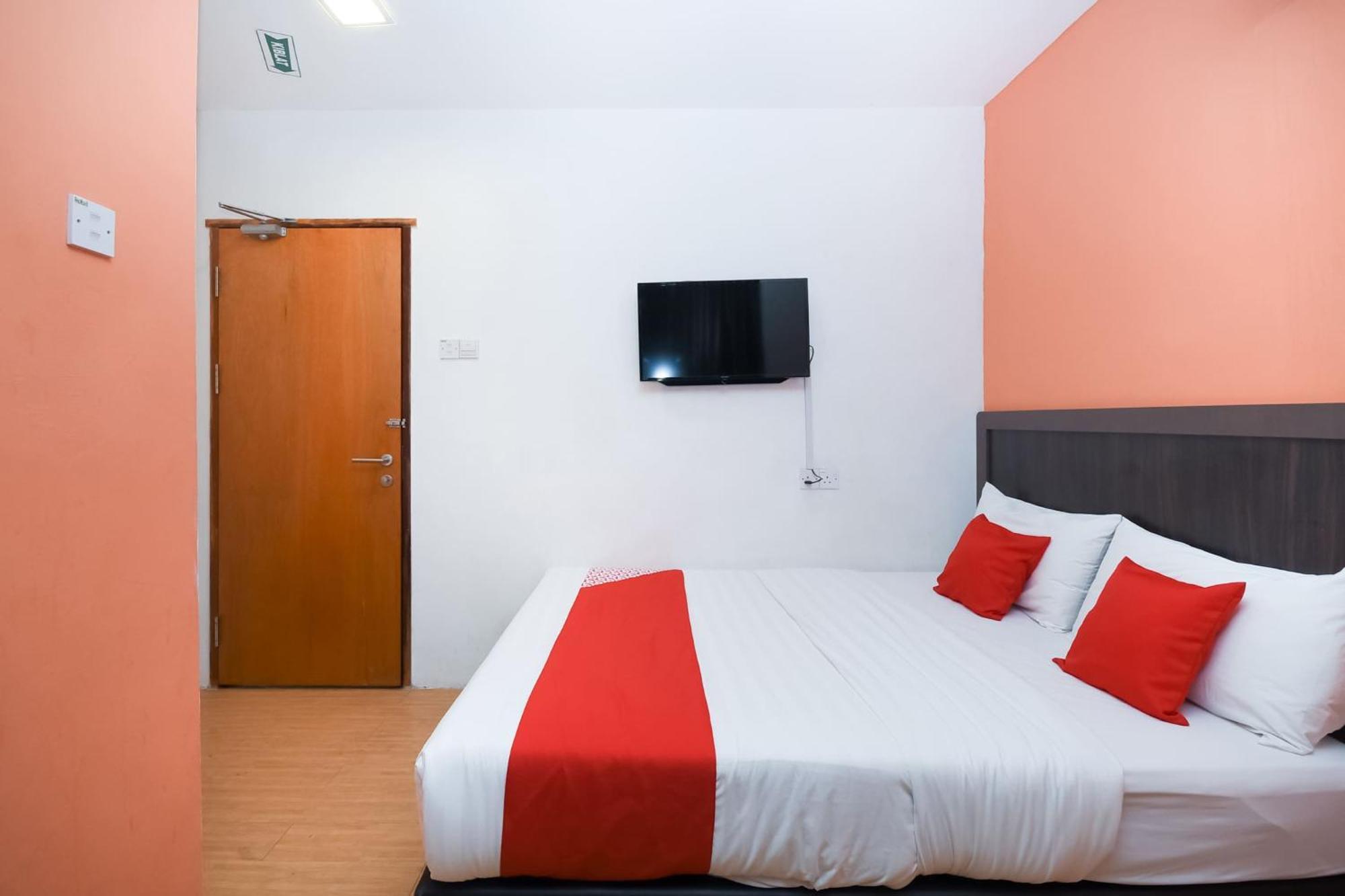 Oyo 1111 Harmony Stay Miri Bagian luar foto