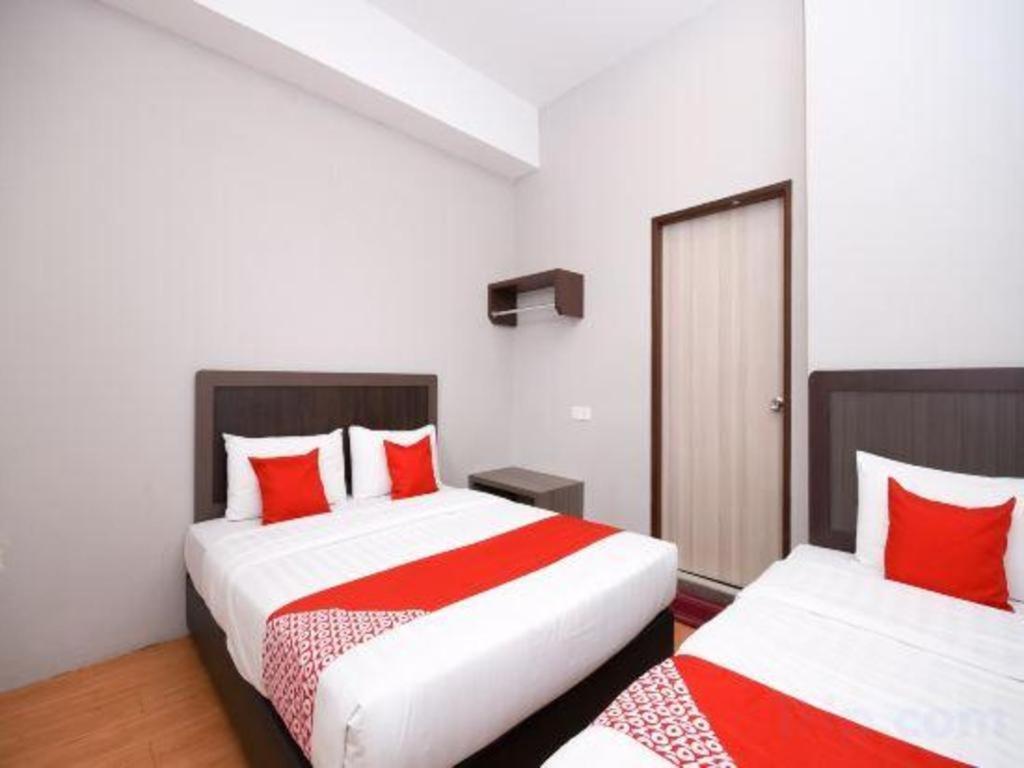 Oyo 1111 Harmony Stay Miri Bagian luar foto