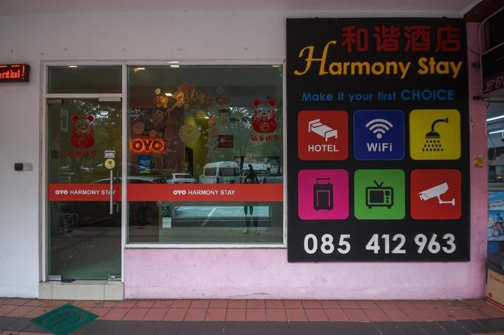 Oyo 1111 Harmony Stay Miri Bagian luar foto