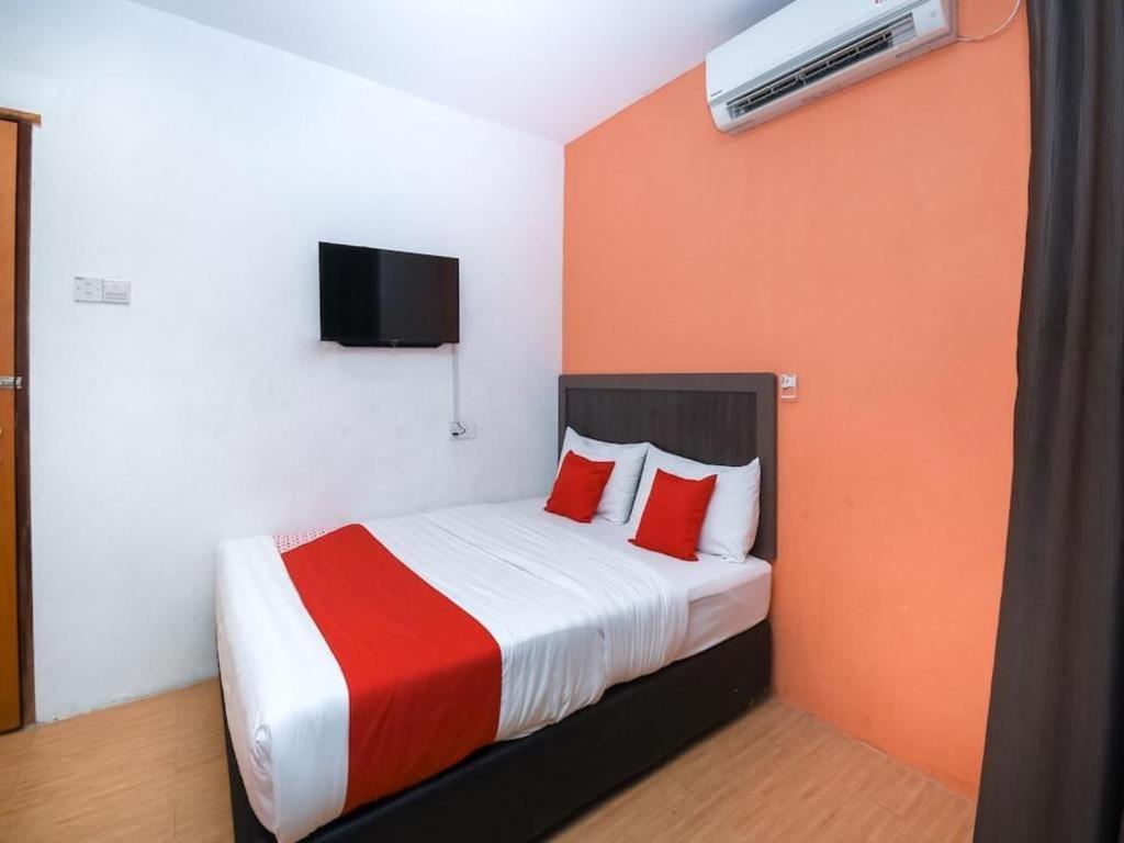 Oyo 1111 Harmony Stay Miri Bagian luar foto