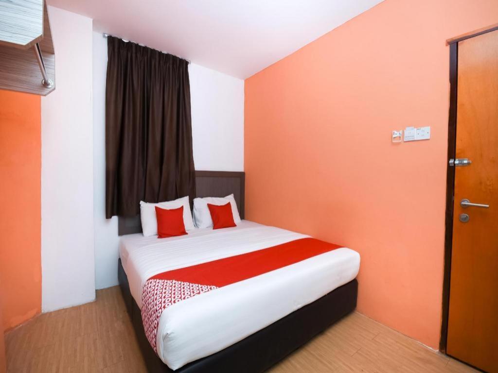 Oyo 1111 Harmony Stay Miri Bagian luar foto