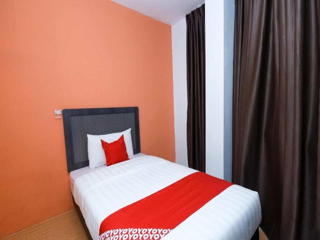 Oyo 1111 Harmony Stay Miri Bagian luar foto