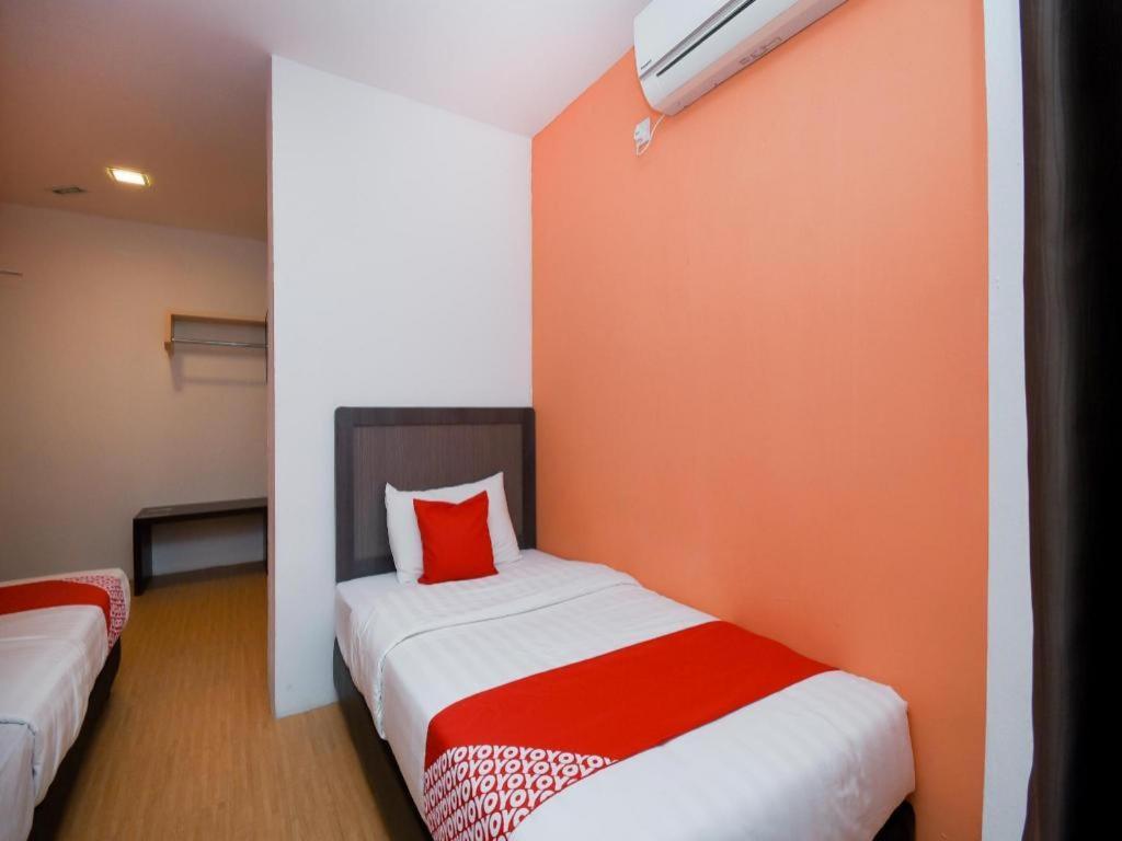 Oyo 1111 Harmony Stay Miri Bagian luar foto