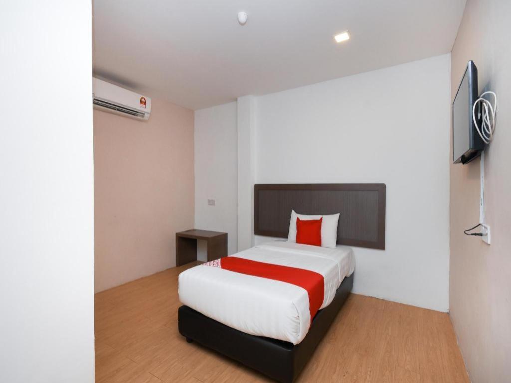 Oyo 1111 Harmony Stay Miri Bagian luar foto