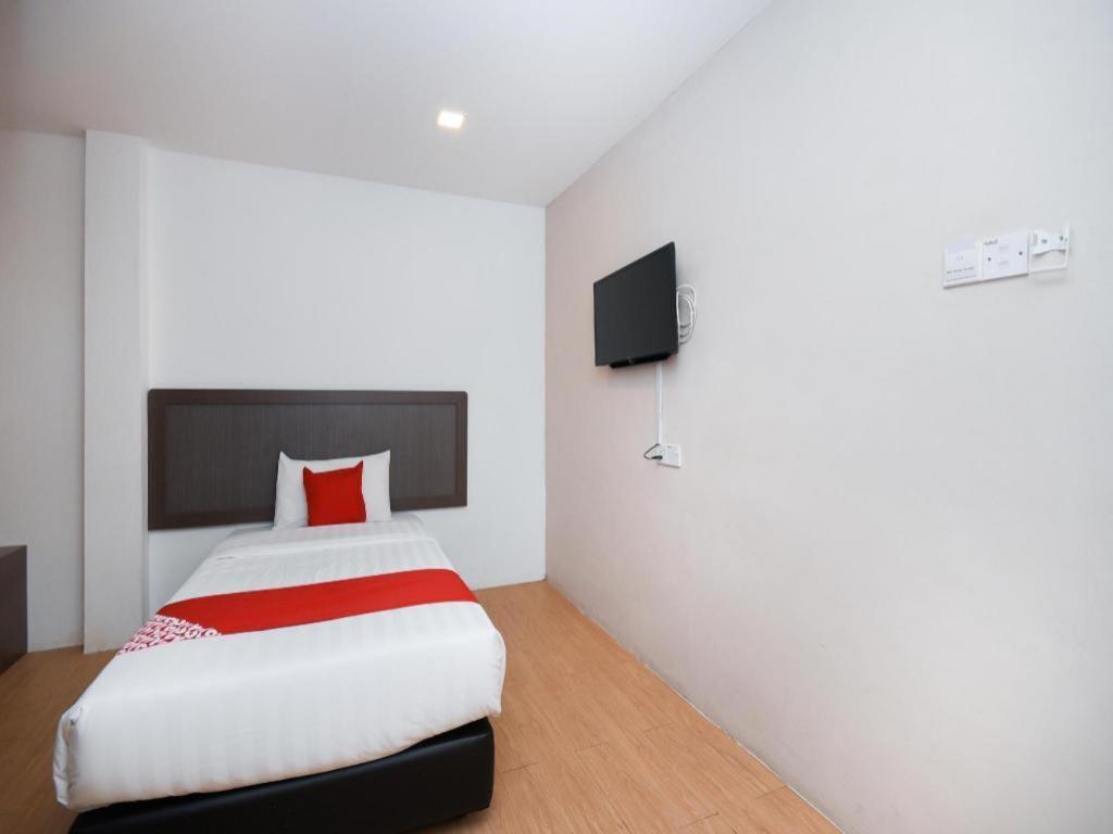 Oyo 1111 Harmony Stay Miri Bagian luar foto