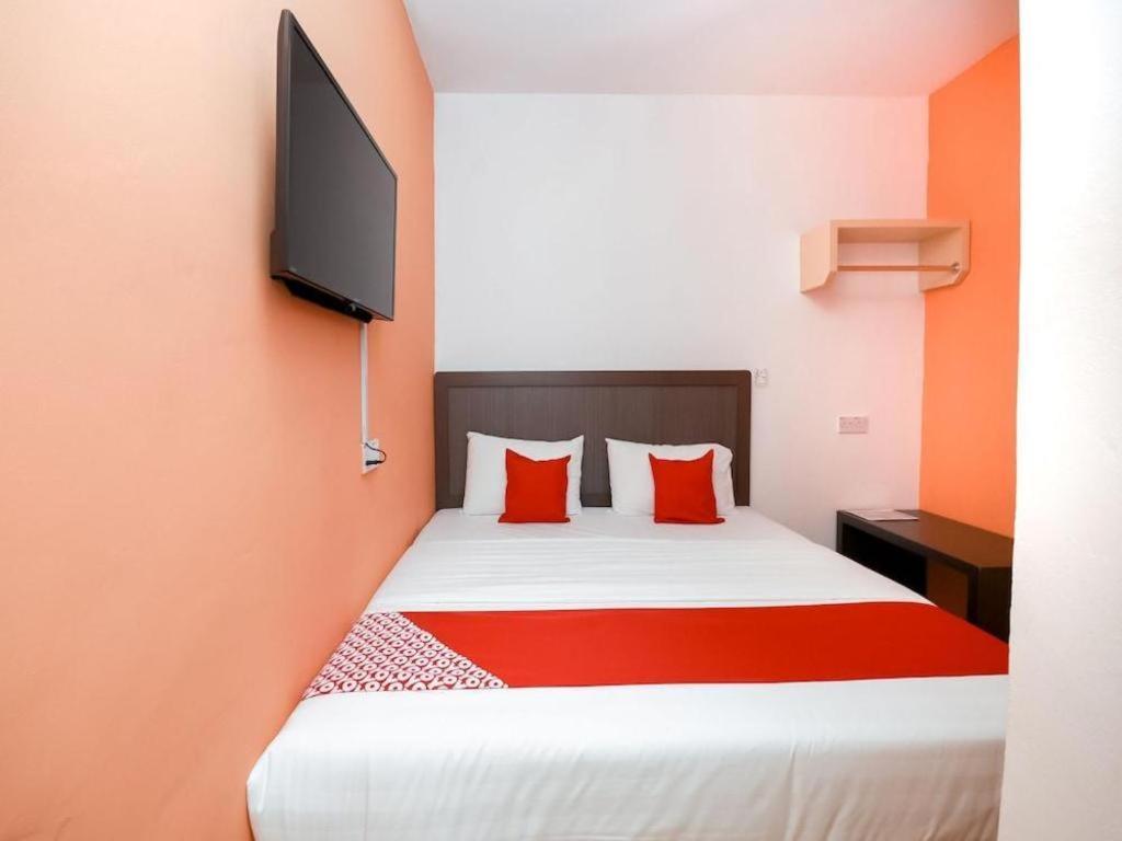 Oyo 1111 Harmony Stay Miri Bagian luar foto