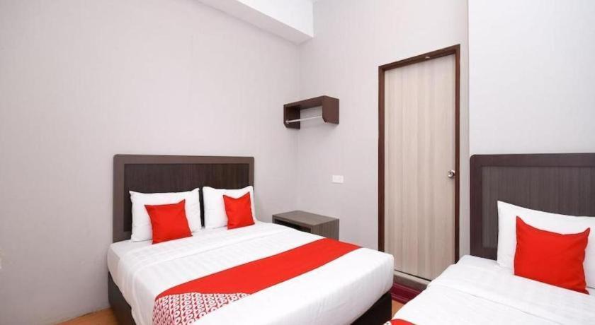 Oyo 1111 Harmony Stay Miri Bagian luar foto