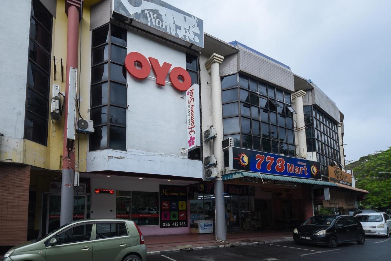 Oyo 1111 Harmony Stay Miri Bagian luar foto