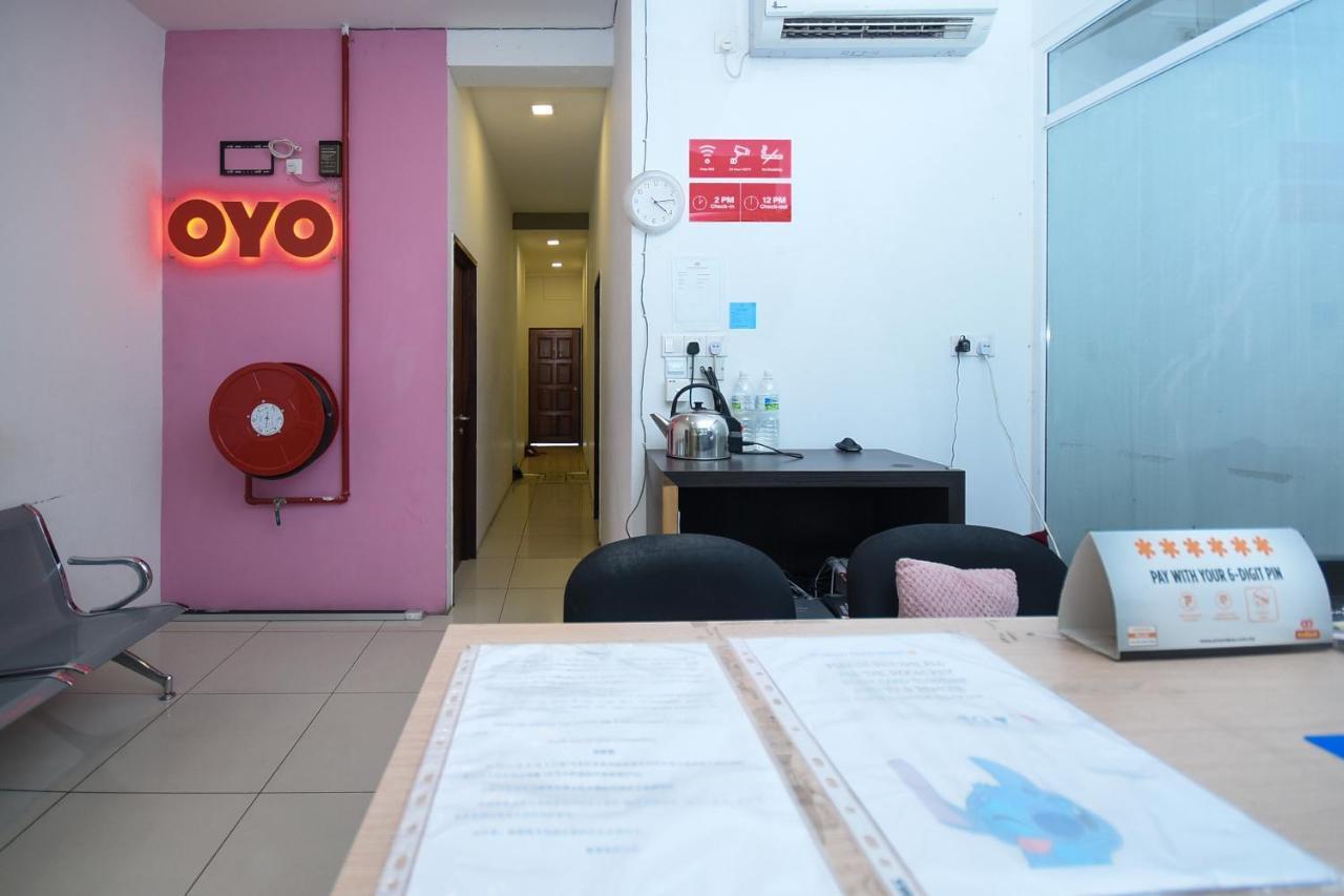 Oyo 1111 Harmony Stay Miri Bagian luar foto